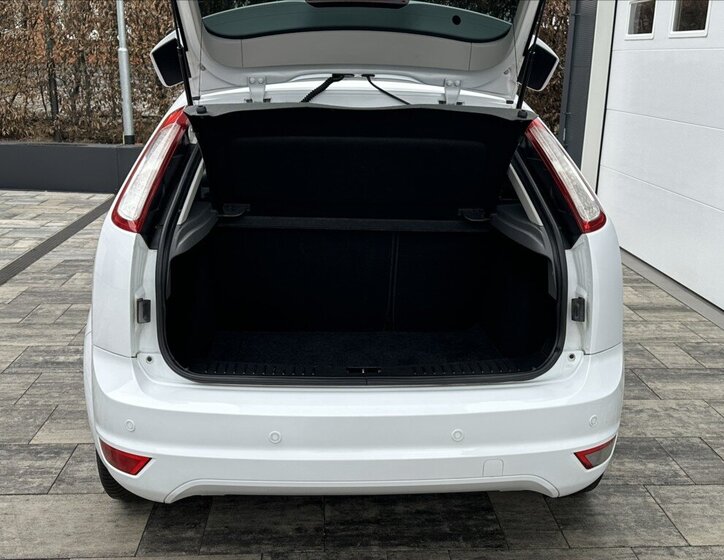 Ford Focus Hatchback 1,6 l 74 kw