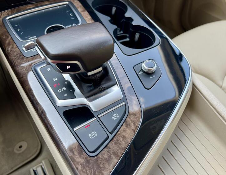 Audi Q7 45