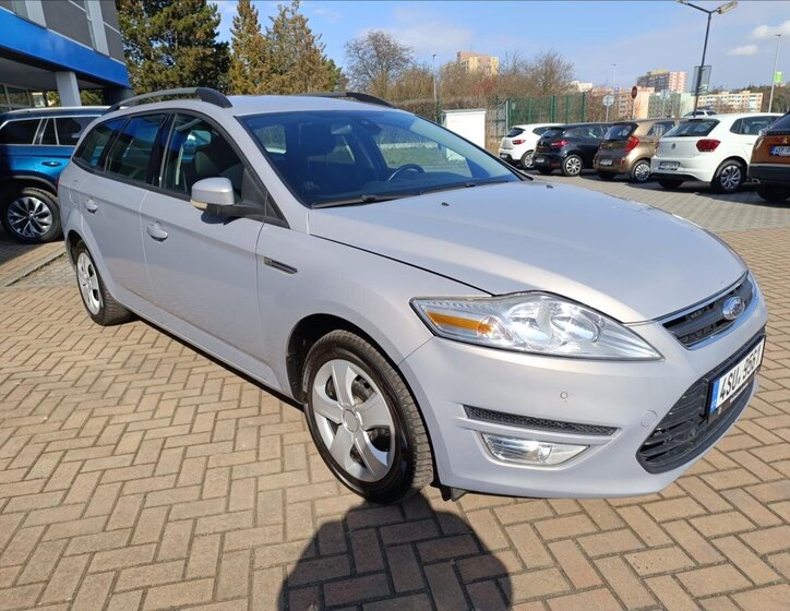Ford Mondeo Kombi 1,6 l 88 kw