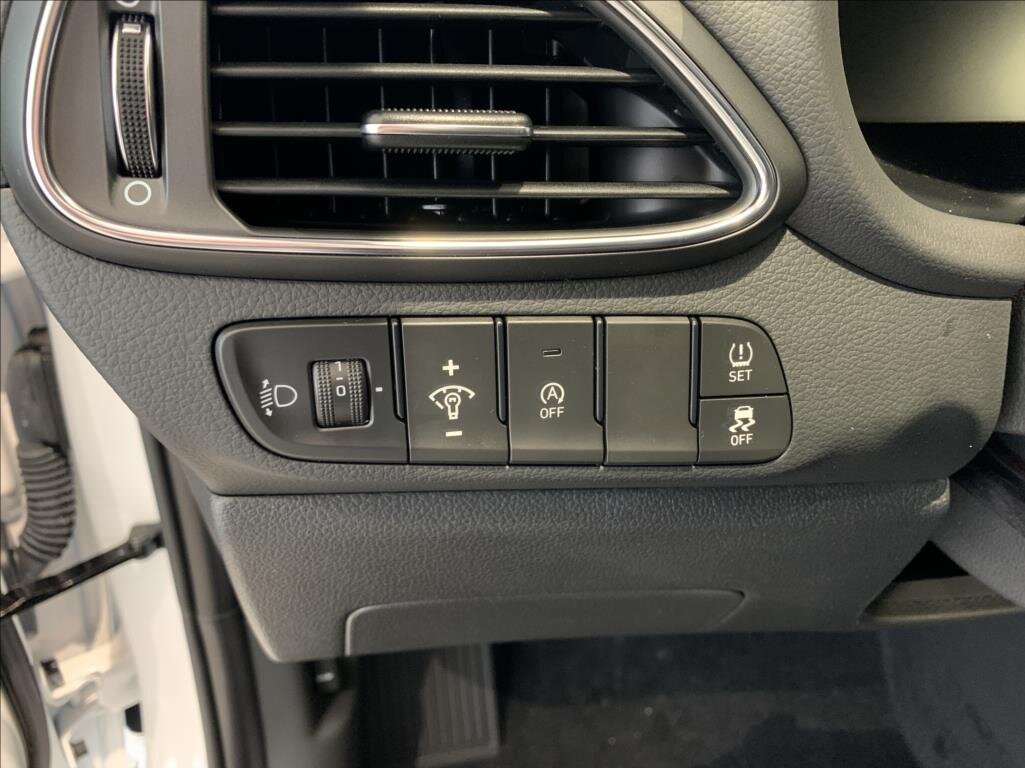 Hyundai i30 Kombi 1,5 l 70 kw