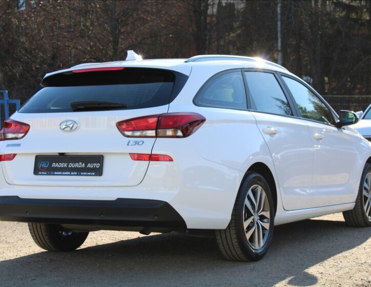 Hyundai i30 Kombi 1,4 l 103 kw