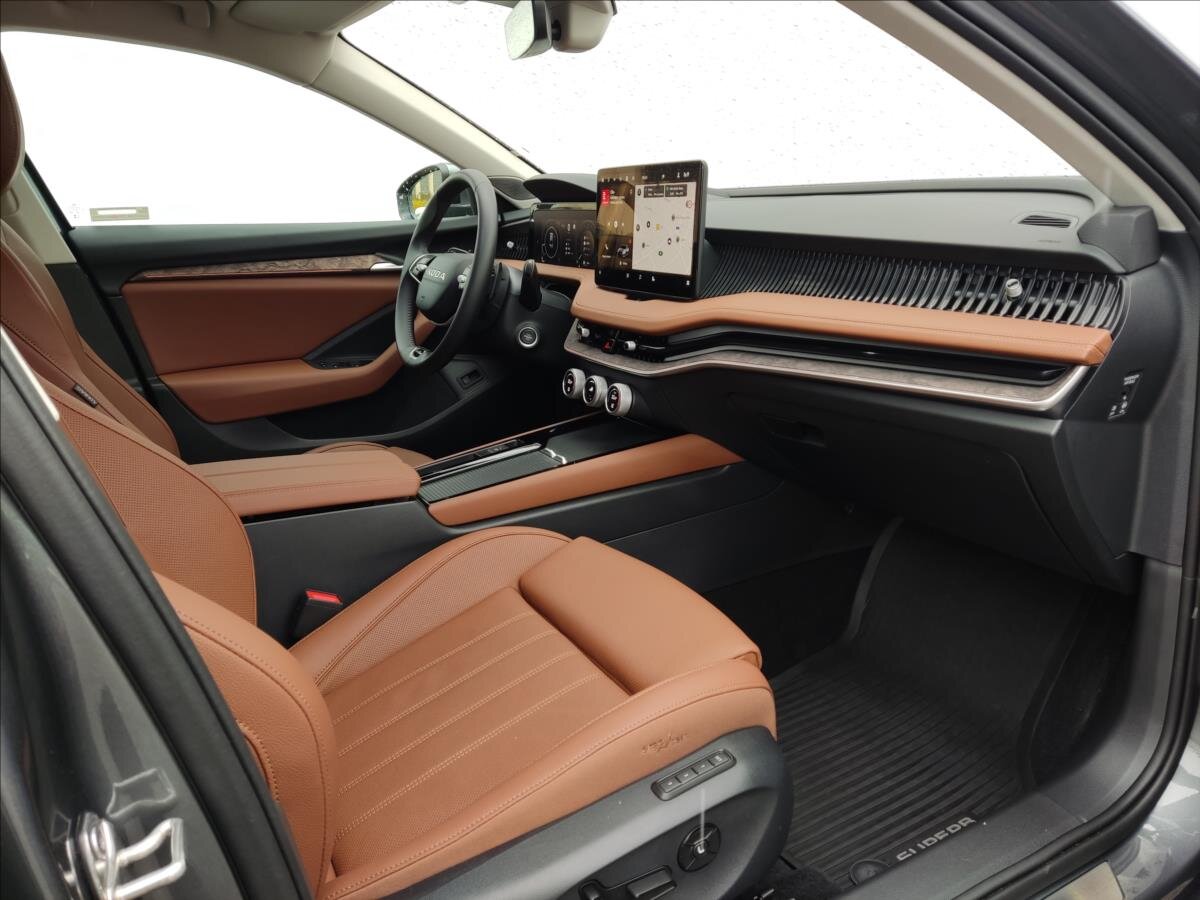 Škoda Superb Liftback 2,0 l 142 kw