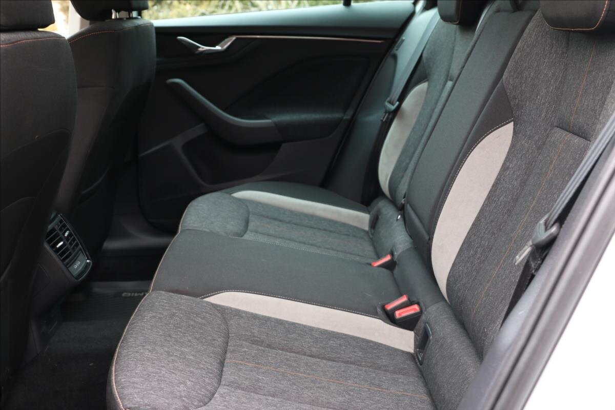 Škoda Kamiq Hatchback 999,0 81 kw