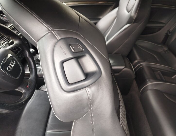 Audi RS 5 Kupé 4,2 l 331 kw