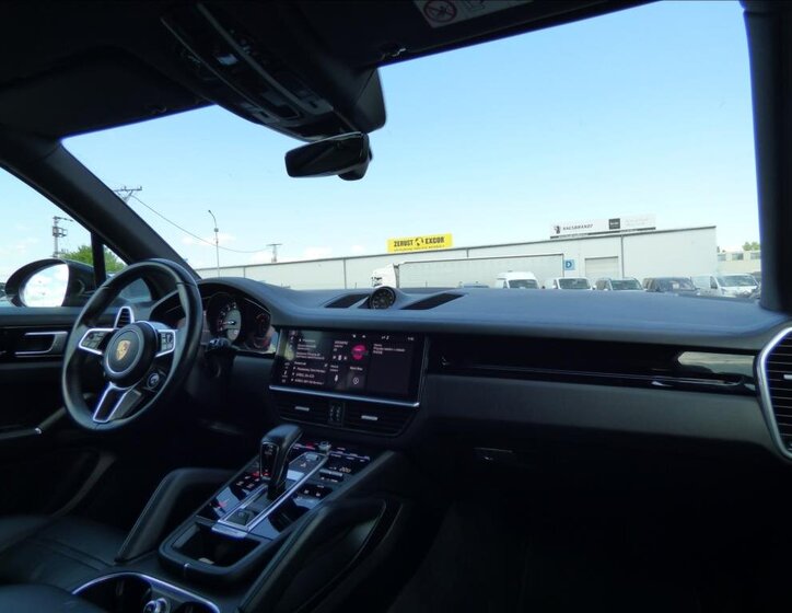Porsche Cayenne SUV 2,9 l 324 kw