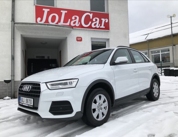Audi Q3 6