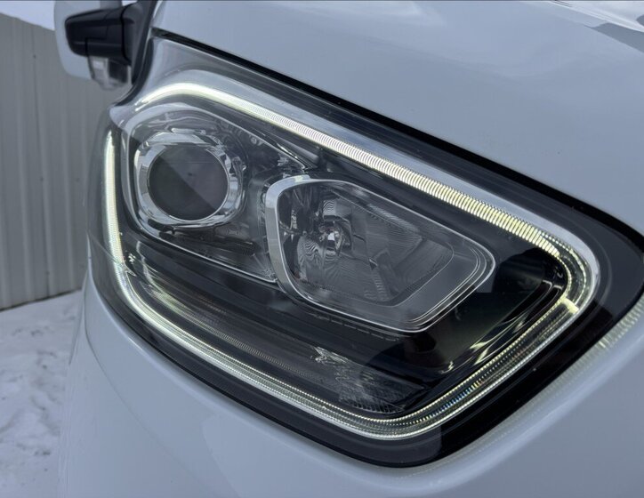 Ford Transit Custom 8