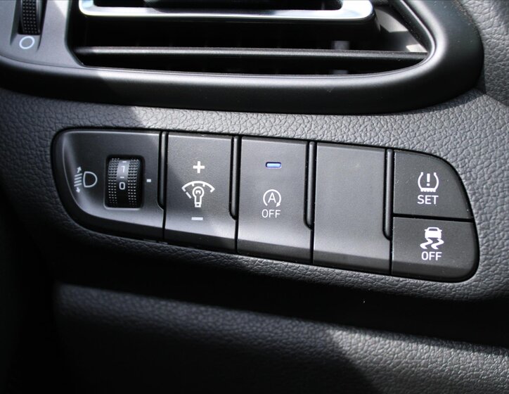 Hyundai i30 Liftback 1,5 l 117 kw