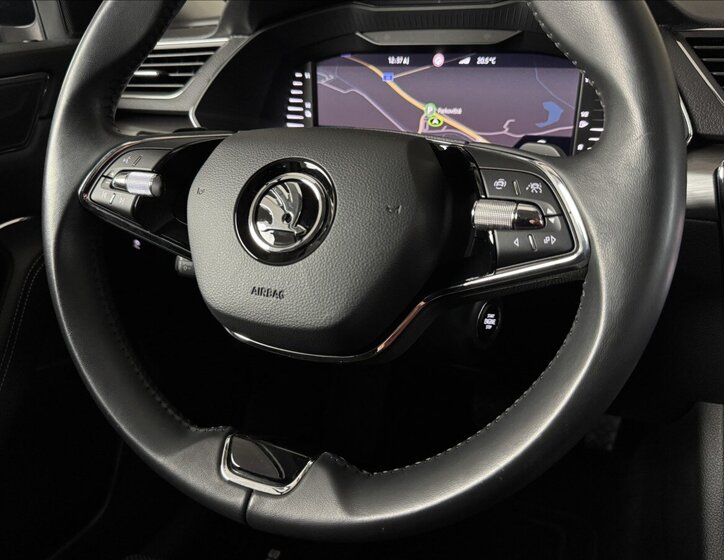 Škoda Superb Kombi 1,4 l 160 kw