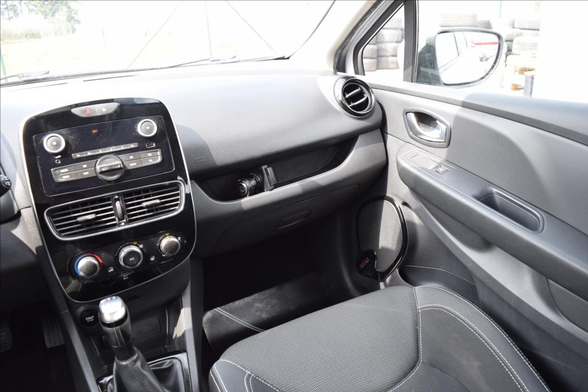 Renault Clio Hatchback 1,1 l 54 kw