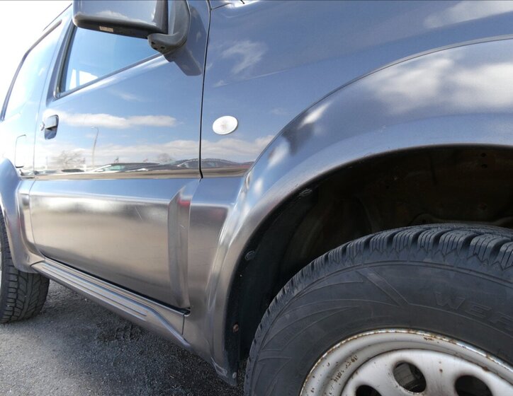 Suzuki Jimny SUV / Terénní 1,3 l 62 kw