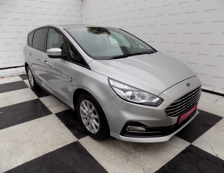 Ford S-MAX 5