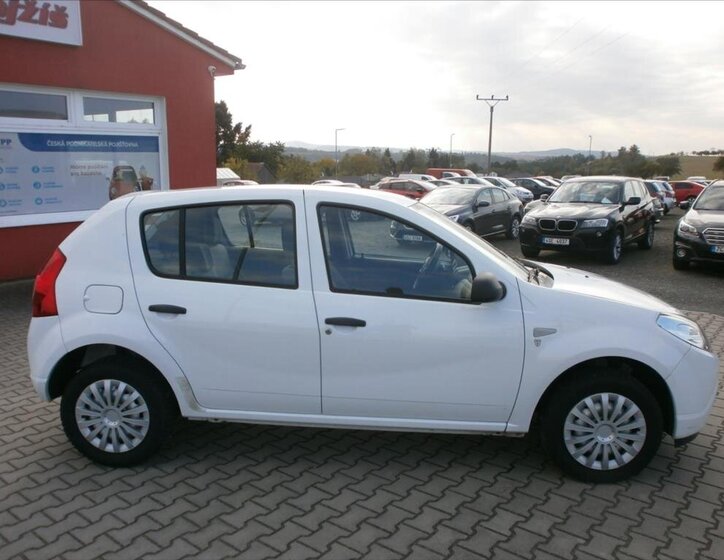 Dacia Sandero Hatchback 1,4 l 55 kw