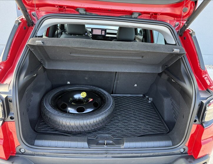 Jeep Avenger Sedan / Limuzína 1,2 l 74 kw