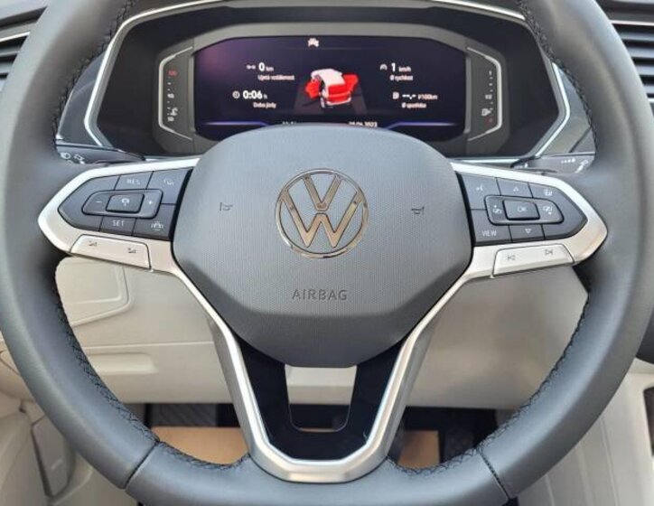 Volkswagen Tiguan SUV 1,5 l 110 kw