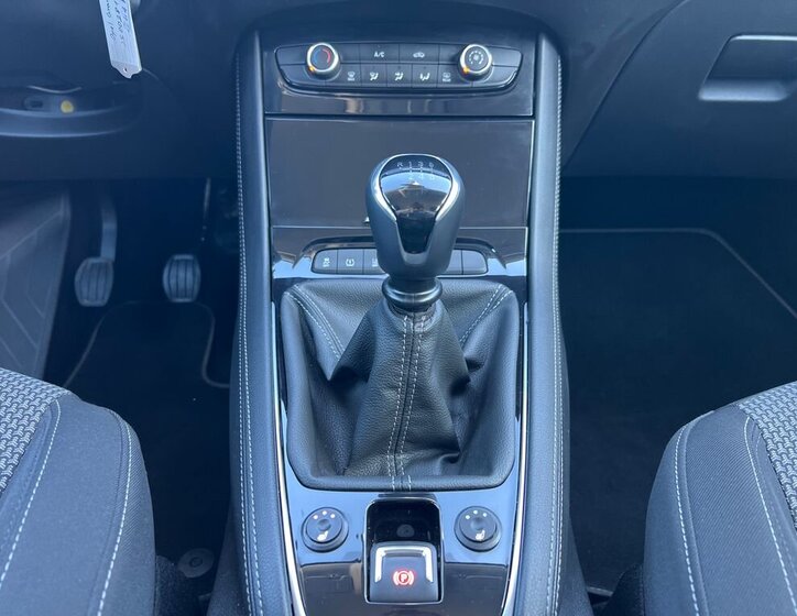 Opel Grandland X Hatchback 1,2 l 96 kw