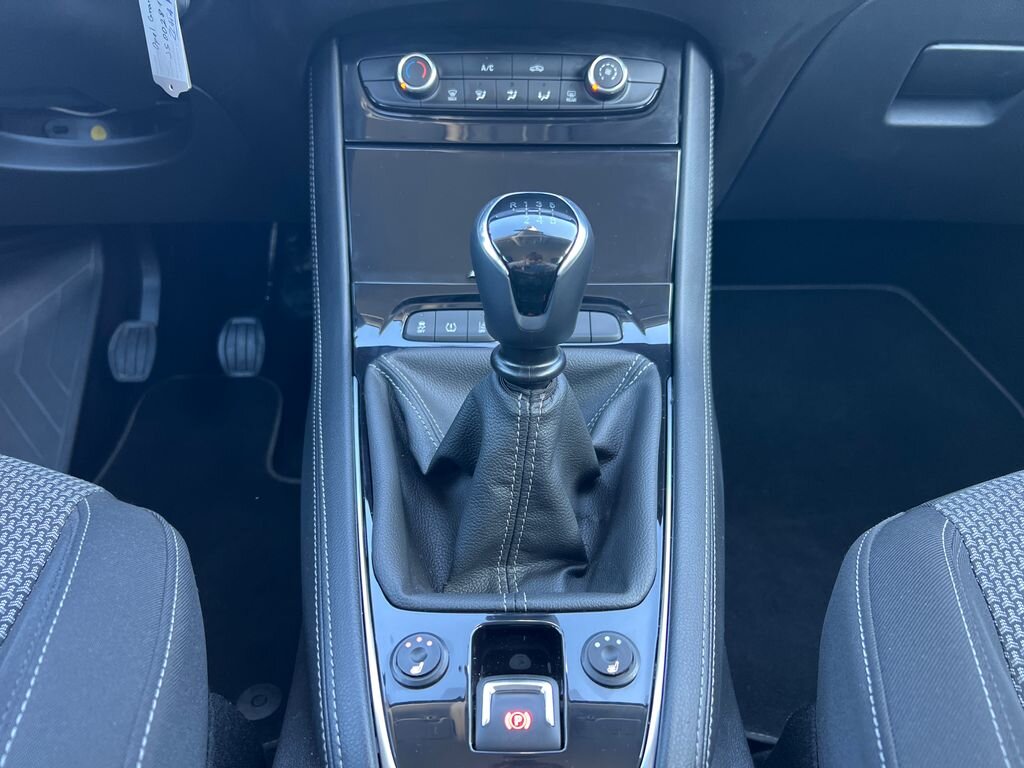 Opel Grandland X Hatchback 1,2 l 96 kw