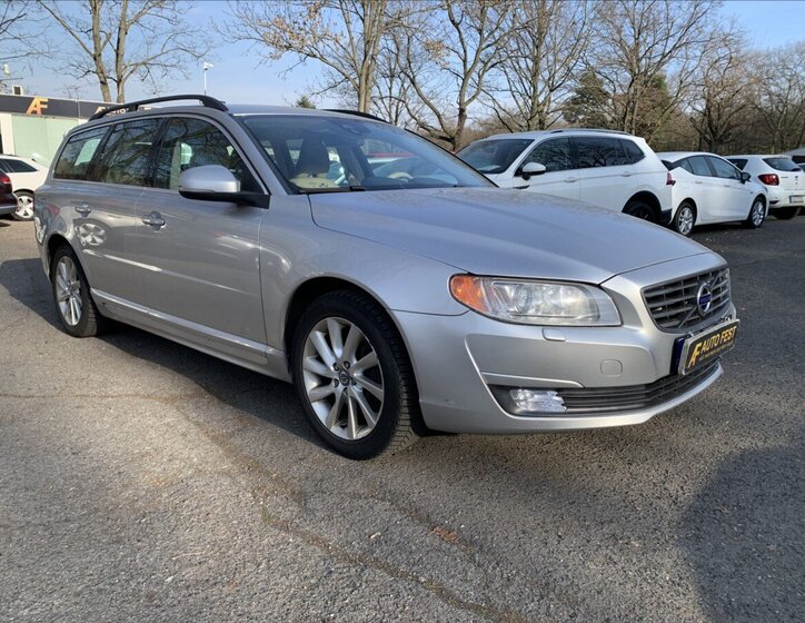 Volvo V70 Kombi 2,4 l 158 kw