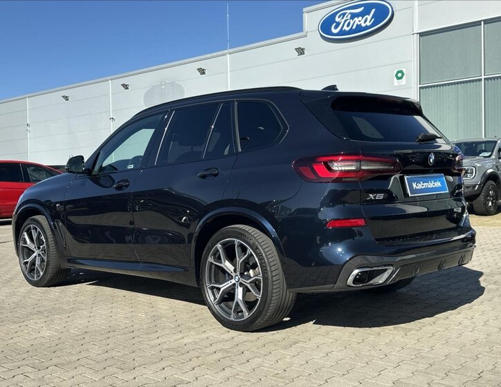 BMW X5 SUV / Terénní 3,0 l 210 kw