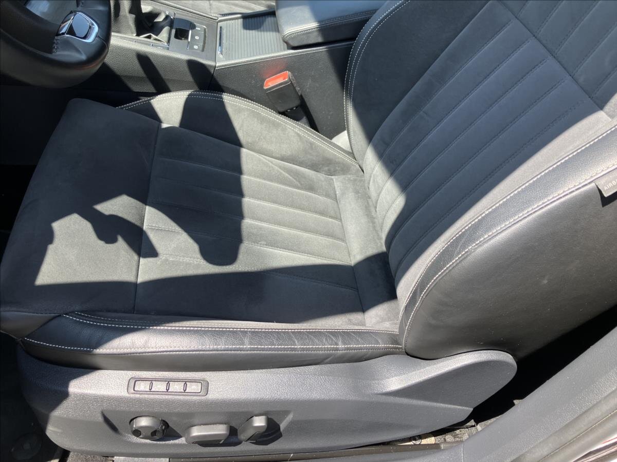 Škoda Superb Kombi 2,0 l 110 kw