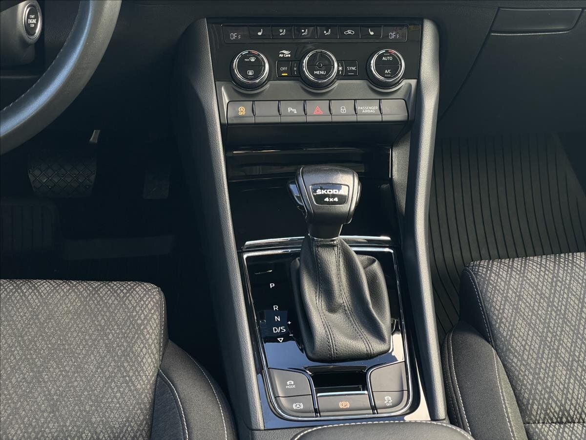 Škoda Karoq SUV 2,0 l 110 kw