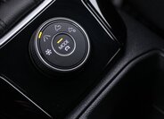 Volkswagen T-Roc SUV / Terénní 2,0 l 110 kw