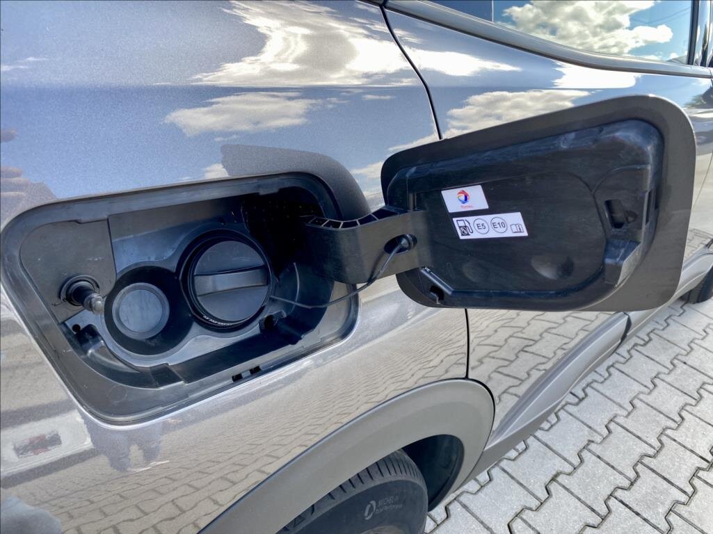 Peugeot 3008 SUV / Terénní 1,2 l 96 kw