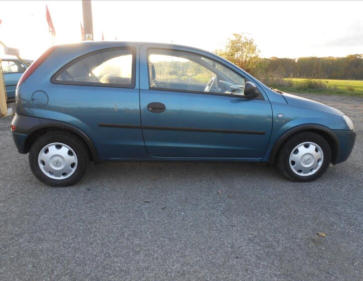 Opel Corsa Hatchback 973,0 43 kw