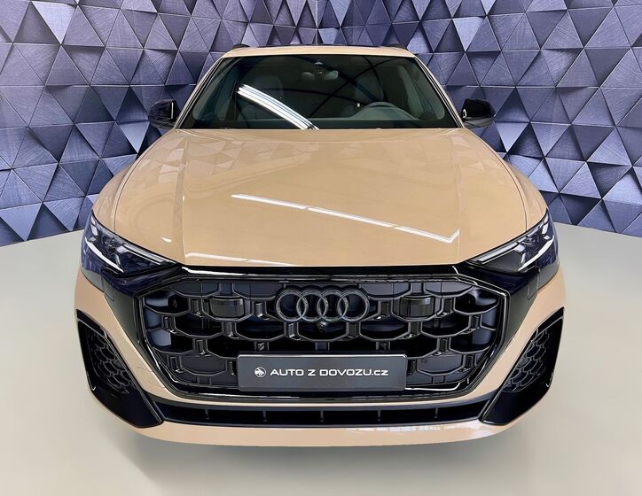 Audi Q8 2
