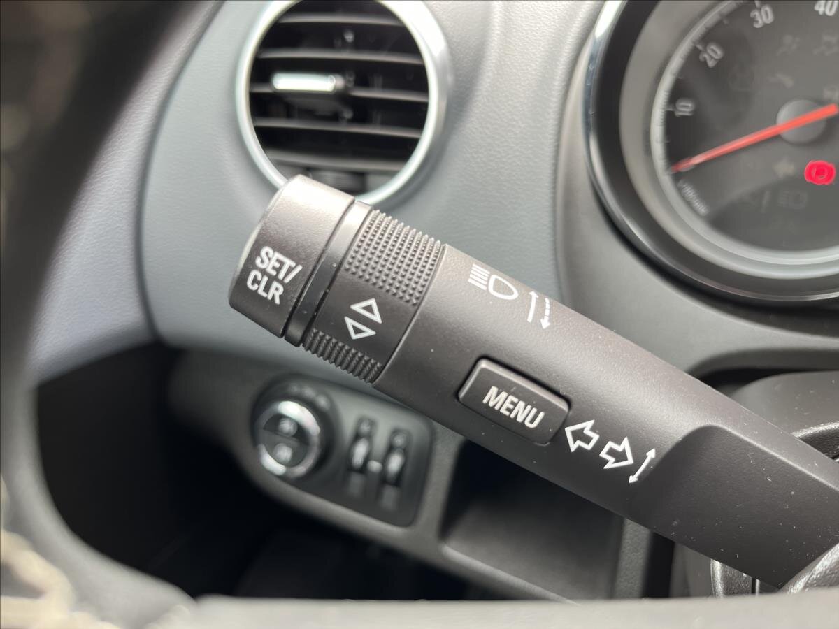 Opel Meriva MPV 1,4 l 88 kw