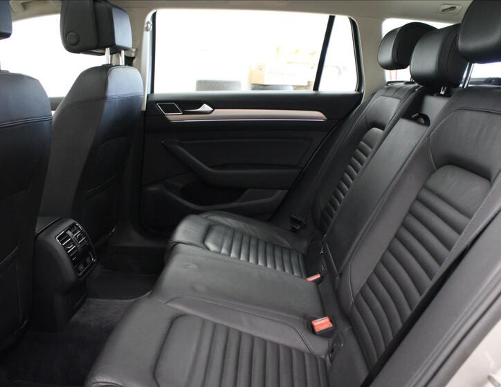 Volkswagen Passat 14