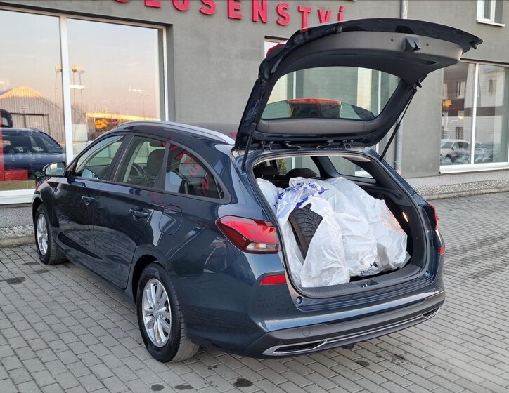 Hyundai i30 Kombi 1,6 l 85 kw