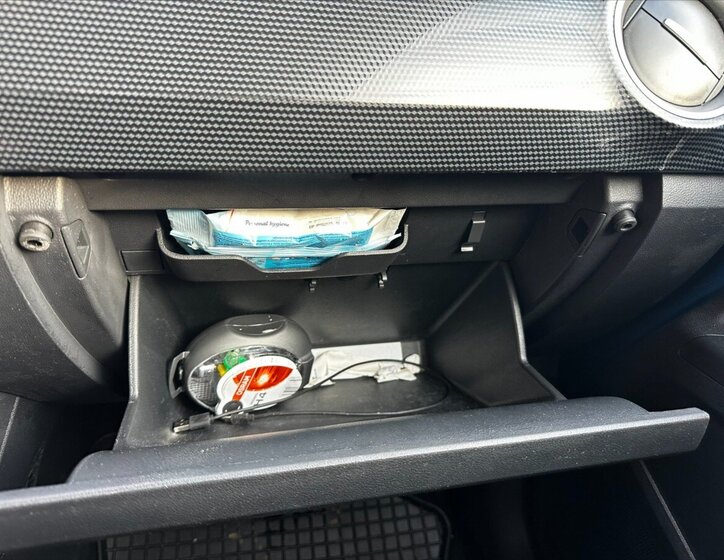 Volkswagen up! Hatchback 999,0 50 kw