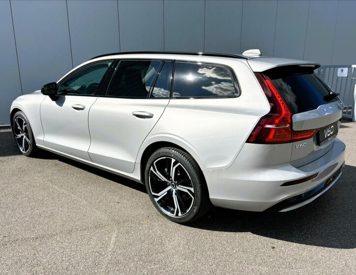 Volvo V60 3