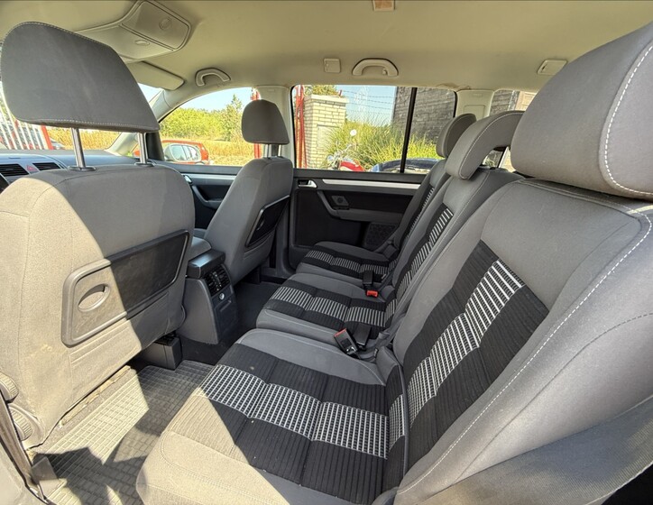 Volkswagen Touran 15