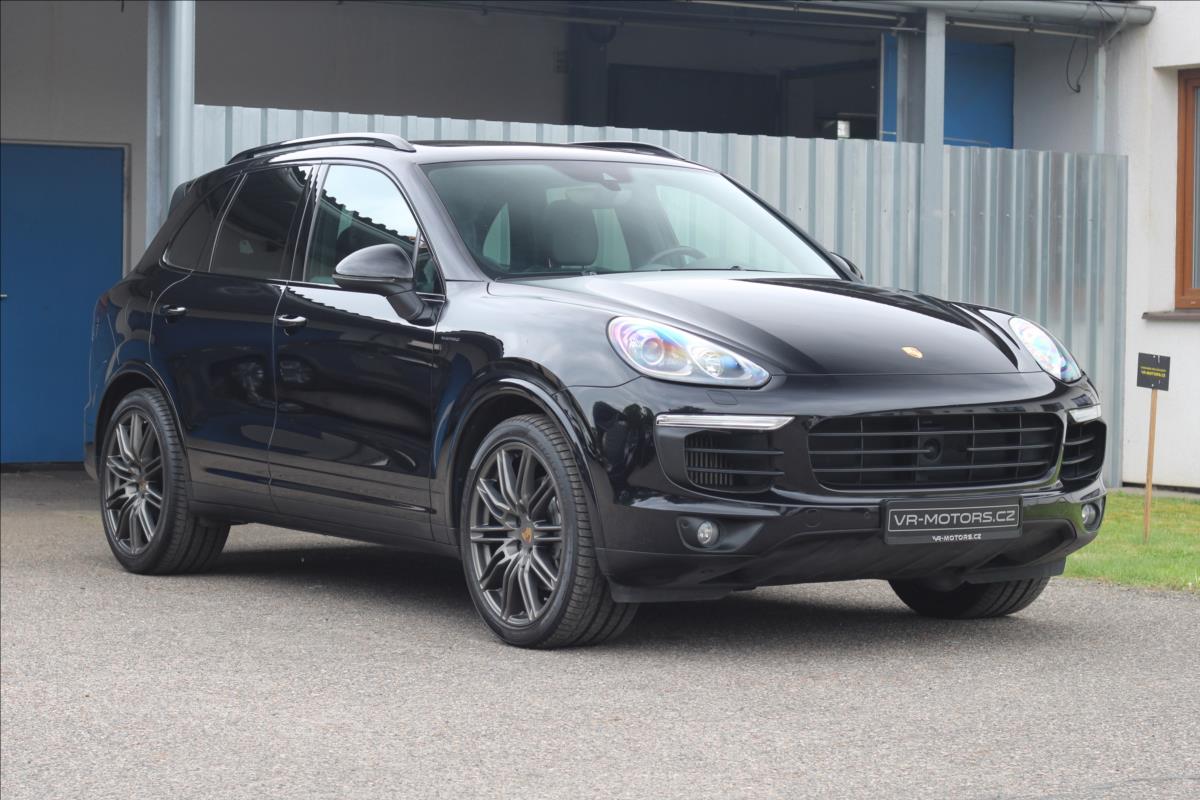 Porsche Cayenne SUV 4,1 l 283 kw