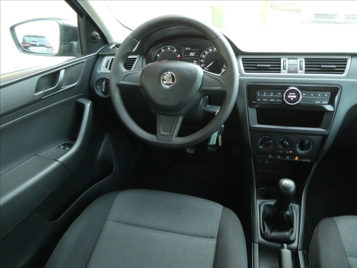 Škoda Rapid Sedan / Limuzína 1,2 l 66 kw