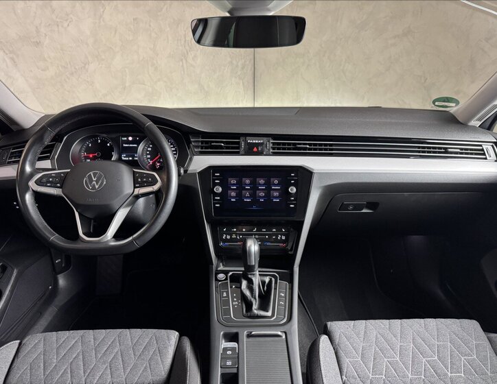 Volkswagen Passat 16