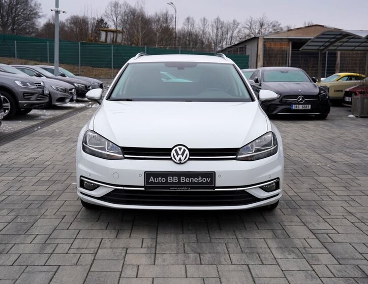 Volkswagen Golf Kombi 1,6 l 85 kw