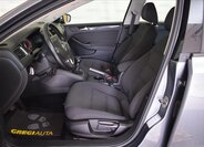 Volkswagen Jetta Sedan 1,2 l 77 kw