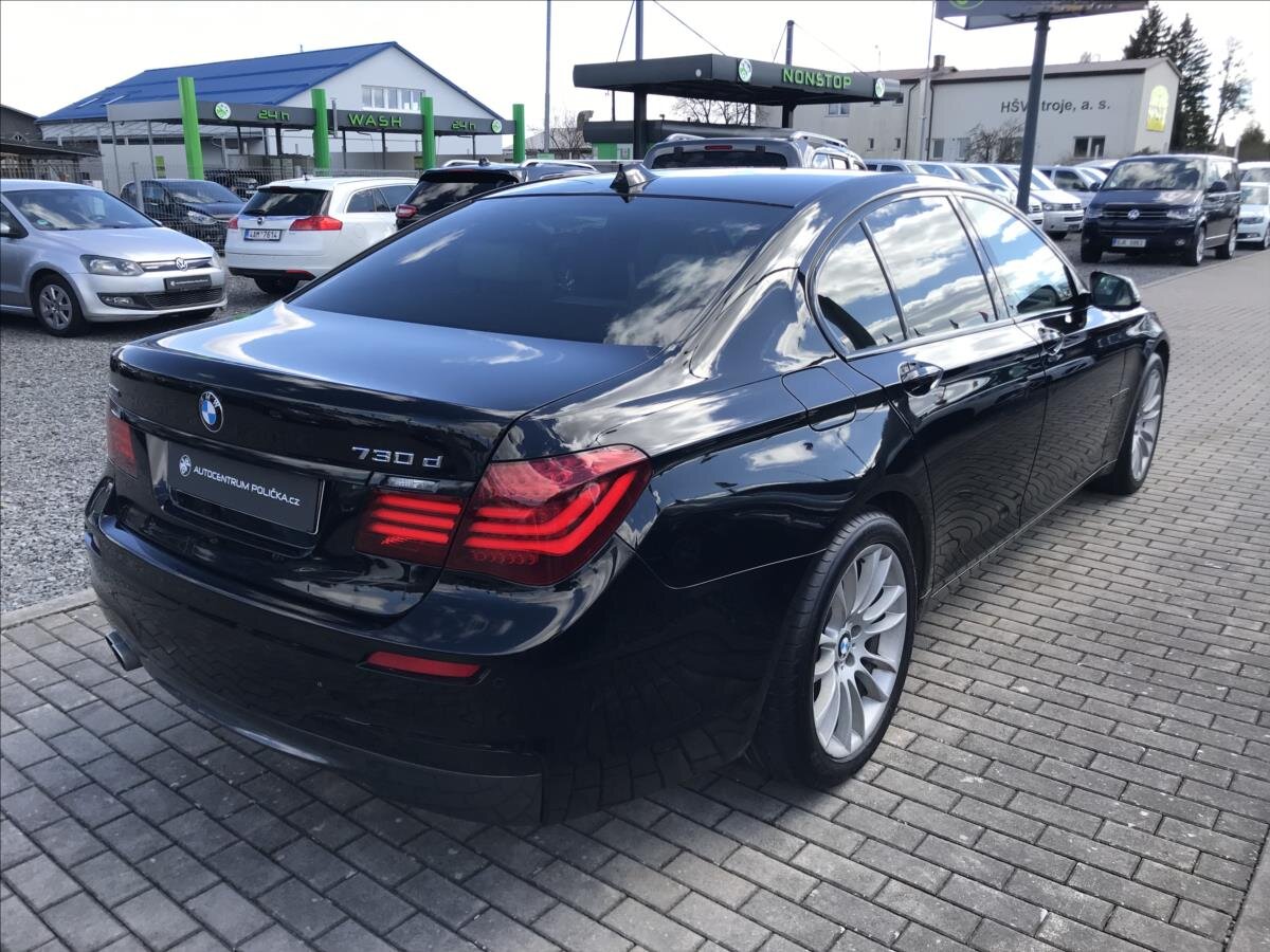 BMW Řada 7 Sedan / Limuzína 3,0 l 190 kw
