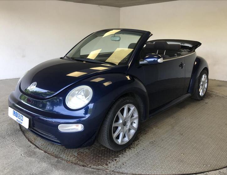 Volkswagen New Beetle 11