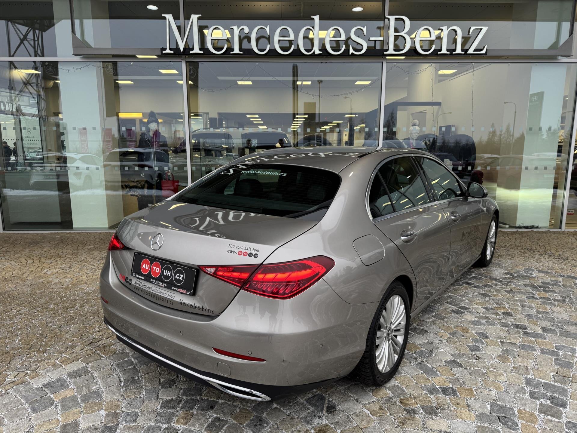 Mercedes-Benz Třídy C Sedan / Limuzína 2,0 l 147 kw