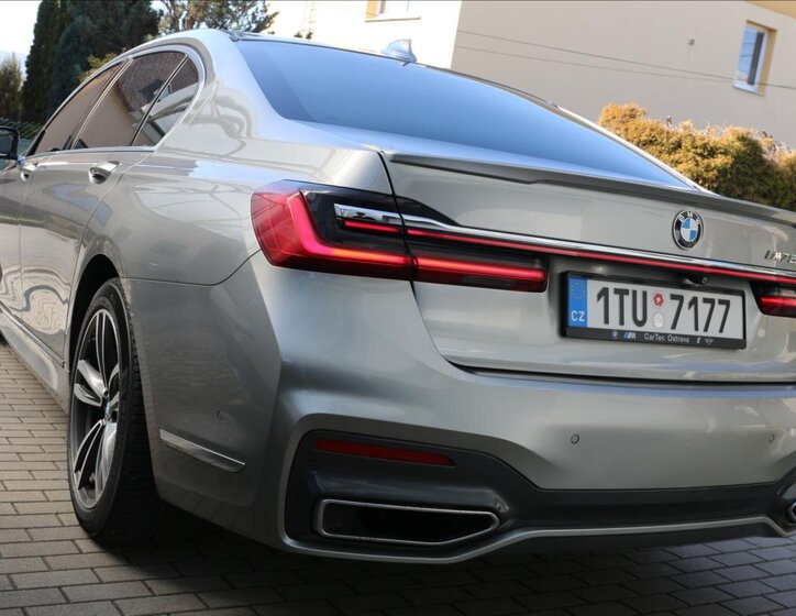 BMW Řada 7 Sedan / Limuzína 3,0 l 294 kw