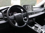 Mitsubishi Outlander SUV 2,4 l 162 kw