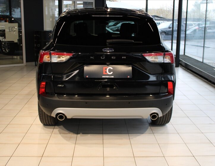 Ford Kuga SUV / Terénní 2,0 l 140 kw