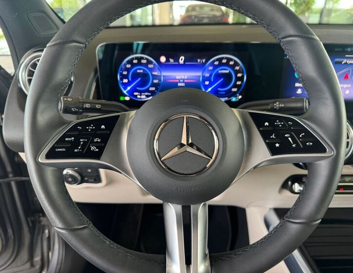 Mercedes-Benz EQB SUV / Terénní 0,0 168 kw