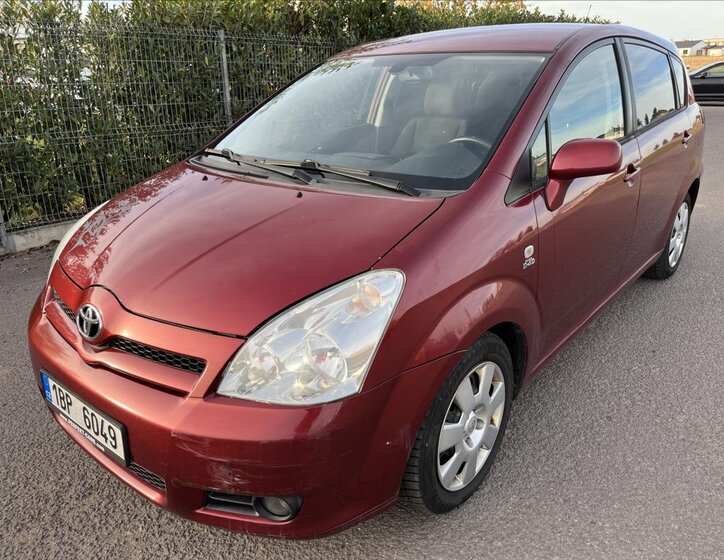 Toyota Corolla Verso 1