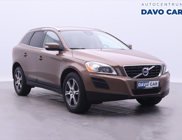 Volvo XC60 SUV / Terénní 2,4 l 120 kw