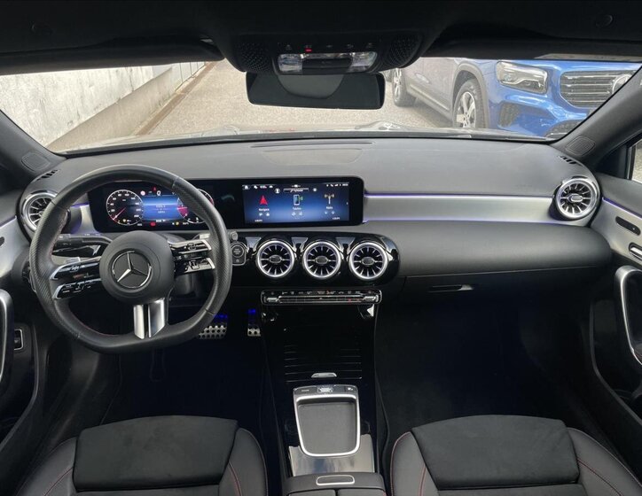 Mercedes-Benz Třídy A 13